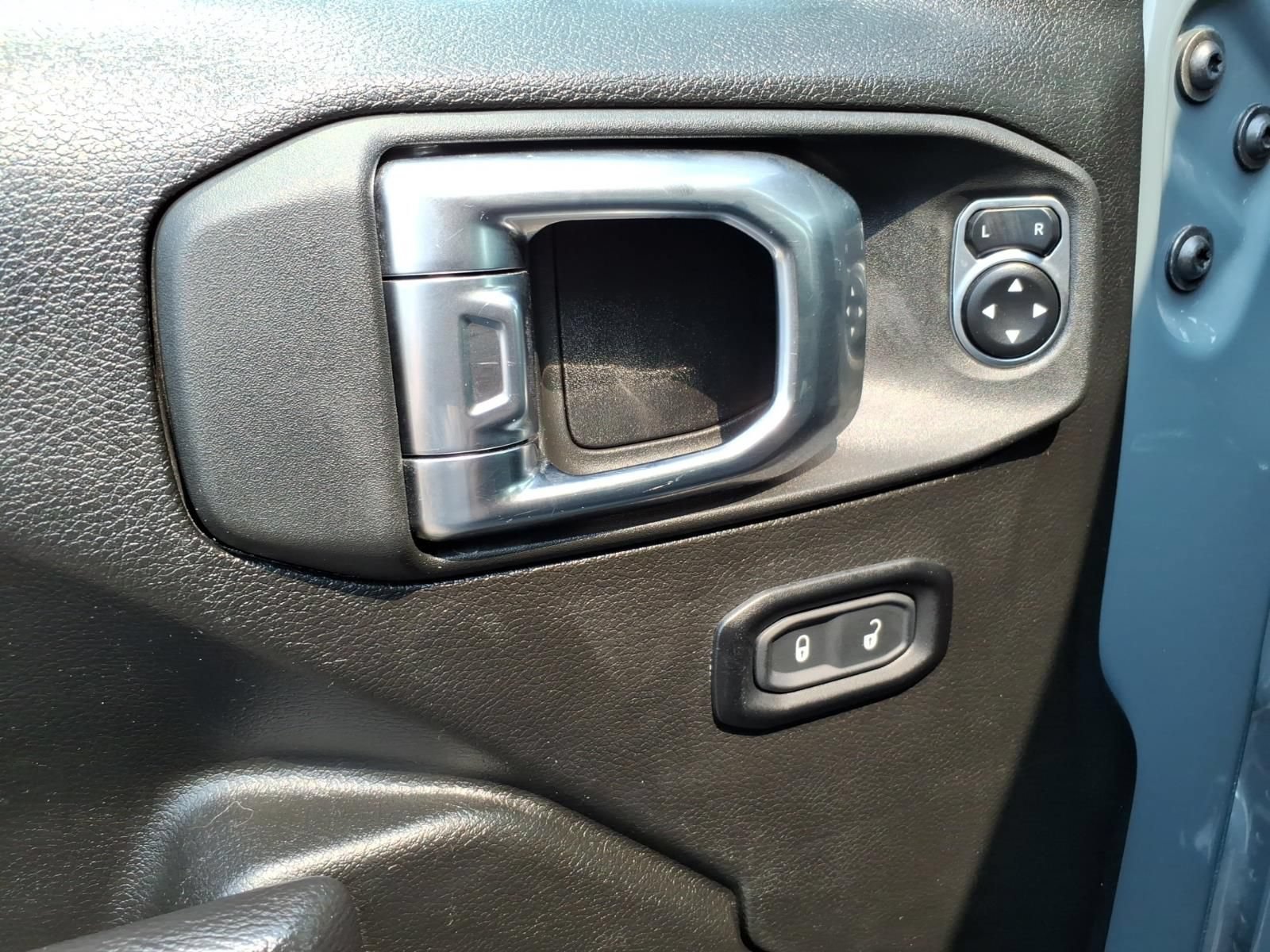 Used 2026 Jeep Gladiator Rubicon AWD/4WD image 15