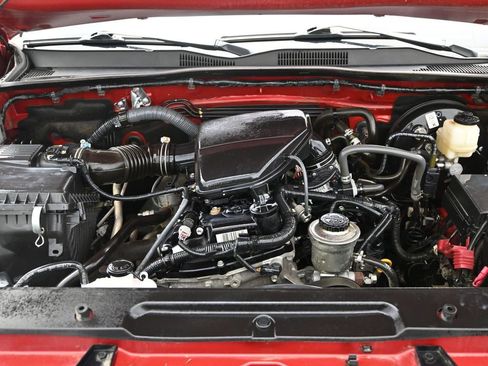 Used 2021 Toyota Tacoma SR5 image 5