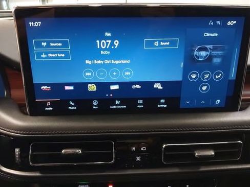 Used 2022 Lincoln Nautilus Reserve w/ Equipment Group 202A AWD/4WD image 27