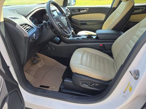 Used 2018 Ford Edge SEL w/ Equipment Group 201A AWD/4WD image 21