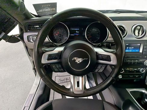 Used 2018 Ford Mustang GT RWD image 13