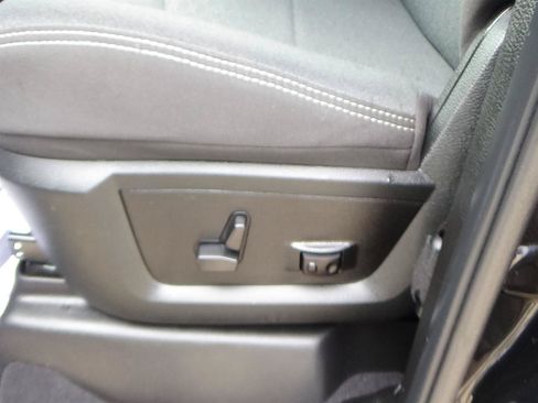 Certified 2026 RAM 2500 Big Horn AWD/4WD image 20