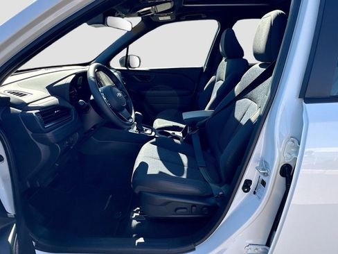 Used 2025 Subaru Forester Premium image 26