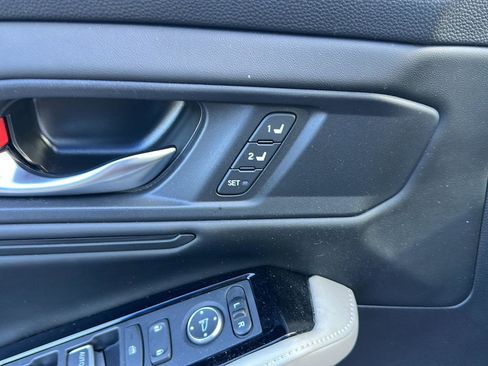 Used 2023 Honda Accord Touring image 9