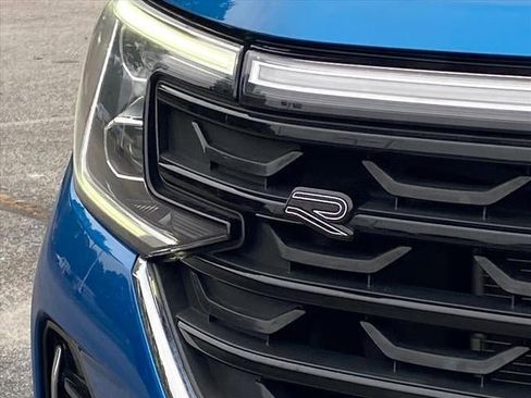 Used 2024 Volkswagen Atlas Cross Sport SEL R-Line image 7