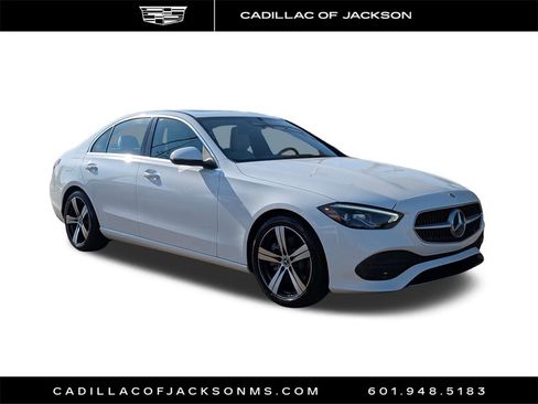 Used 2022 Mercedes-Benz C 300 Sedan image 3