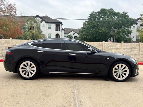 Used 2018 Tesla Model S 75D image 7