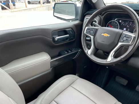Used 2021 Chevrolet Silverado 1500 LTZ w/ Technology Package AWD/4WD image 11