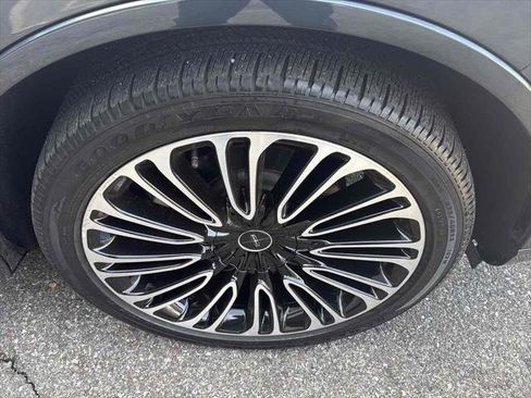 Used 2021 Lincoln Aviator Black Label w/ Dynamic Handling Package image 11