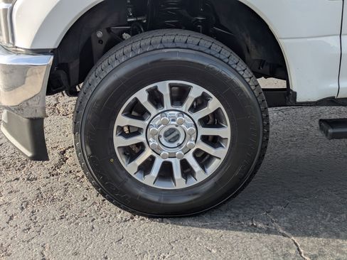 Used 2021 Ford F350 Lariat w/ Lariat Ultimate Package image 11