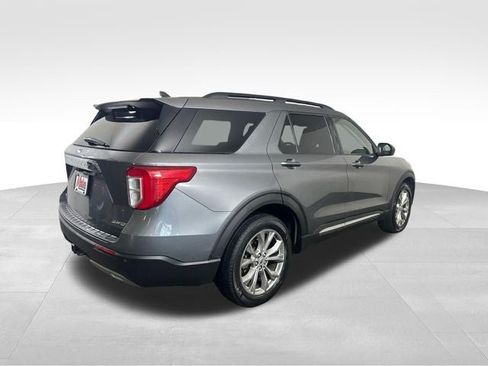 Used 2023 Ford Explorer XLT w/ Equipment Group 202A AWD/4WD image 6