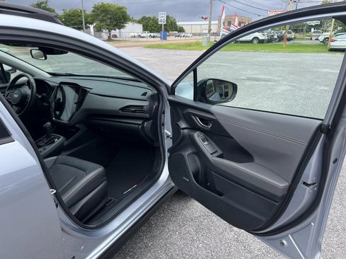 Used 2024 Subaru Crosstrek 2.5i Limited AWD/4WD image 15