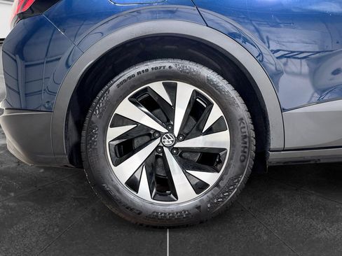Used 2023 Volkswagen ID.4 Pro AWD/4WD image 32
