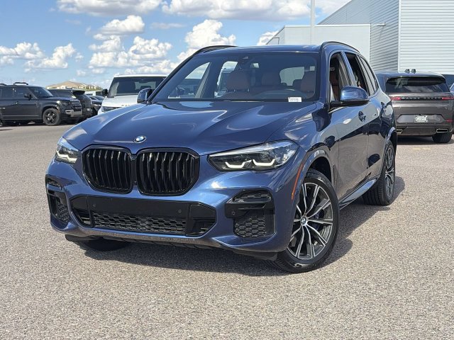 Used 2022 BMW X5 M50i AWD/4WD image 2