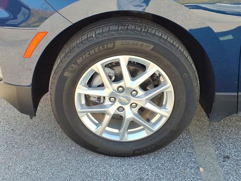 Used 2022 Chevrolet Equinox LT image 30