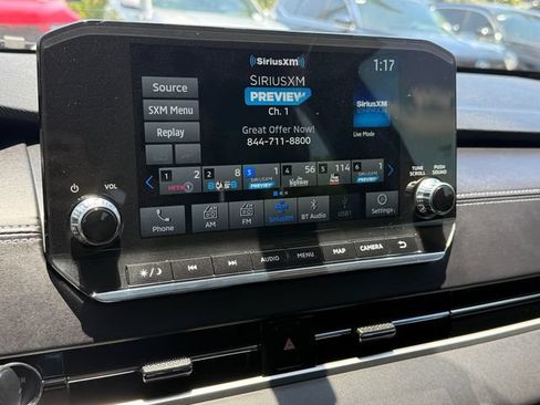 Used 2024 Mitsubishi Outlander SE AWD/4WD image 25