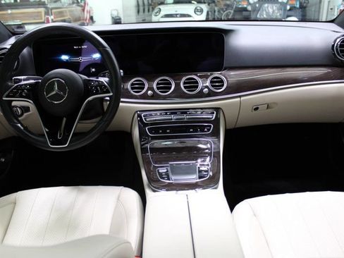 Used 2021 Mercedes-Benz E 350 Sedan w/ Premium Package image 23
