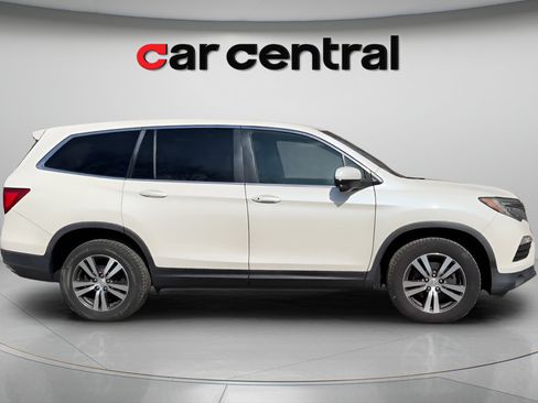 Used 2017 Honda Pilot EX image 6