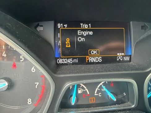 Used 2017 Ford Escape Titanium FWD image 6