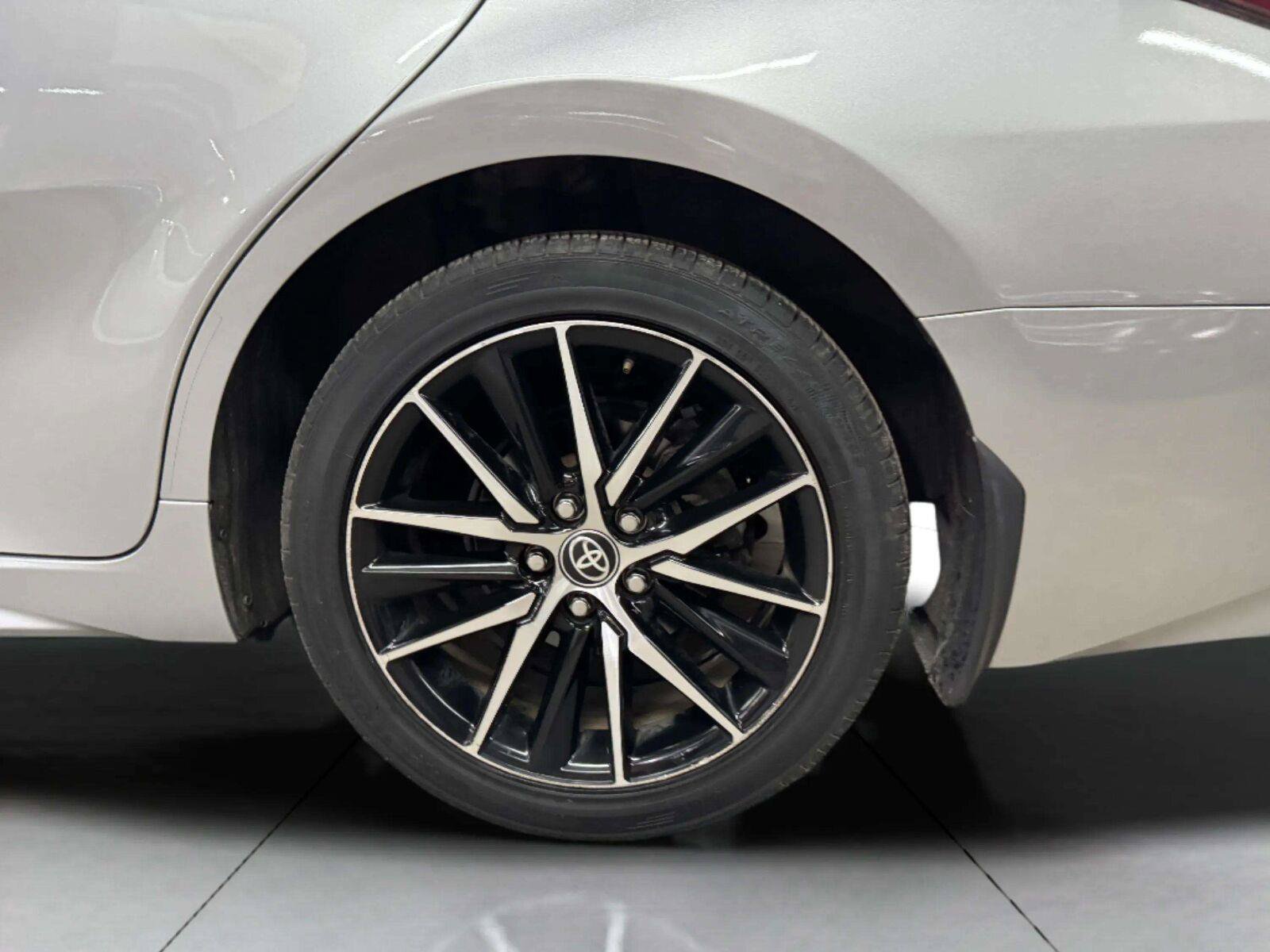 Used 2023 Toyota Camry SE AWD/4WD image 34