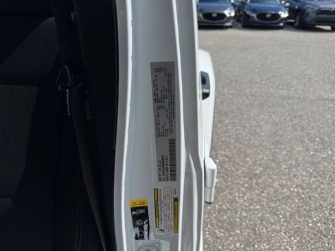 Used 2025 Jeep Wrangler Sahara image 28