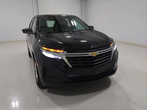 Used 2023 Chevrolet Equinox LS AWD/4WD image 14