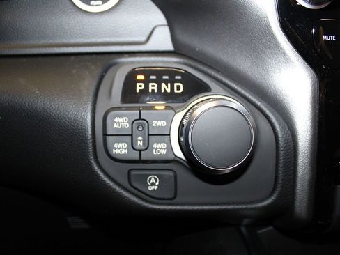 New 2026 RAM 1500 4x4 Crew Cab image 12