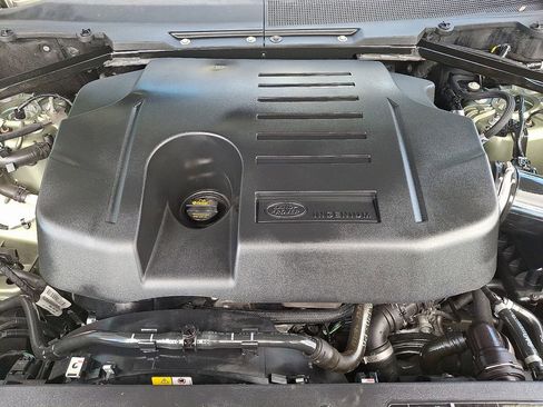 Used 2020 Land Rover Defender 110 HSE AWD/4WD image 26