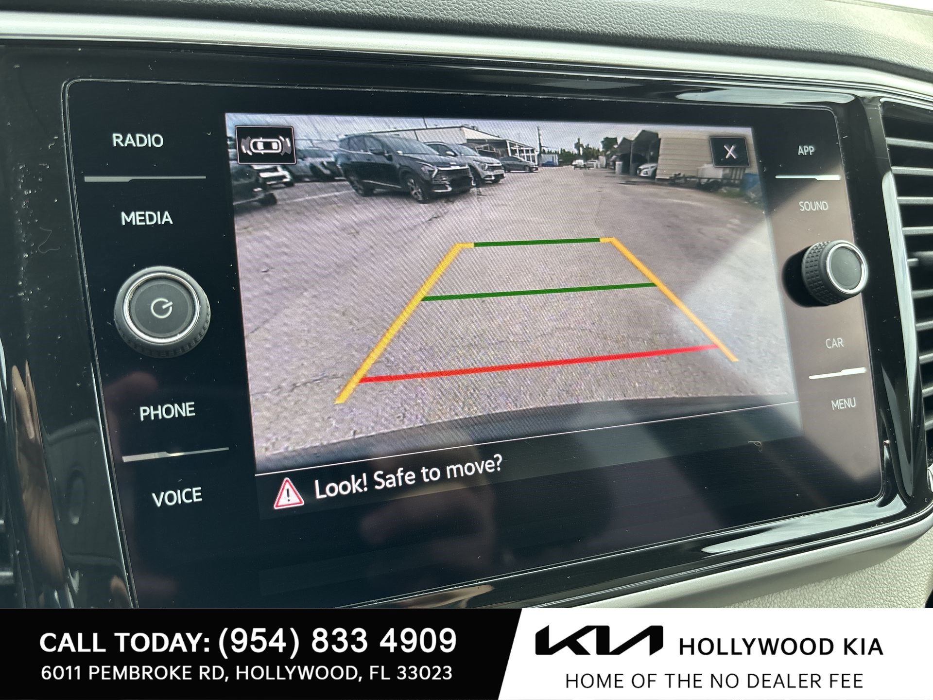Used 2022 Volkswagen Atlas SE FWD image 22