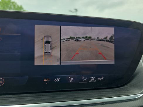 Used 2025 Buick Envision Preferred AWD/4WD image 23