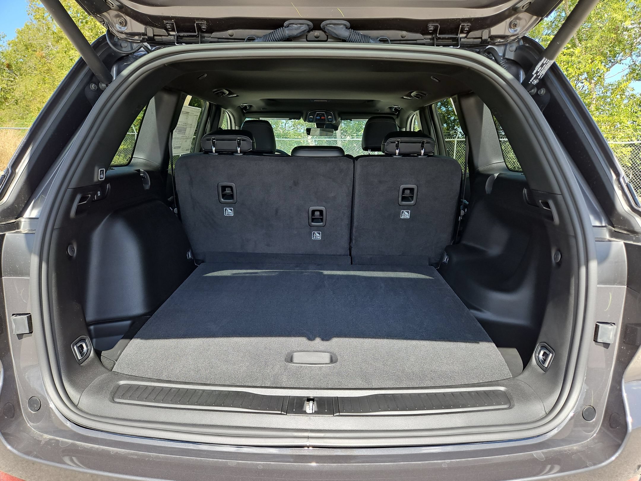 New 2026 Jeep Grand Cherokee Altitude RWD image 19