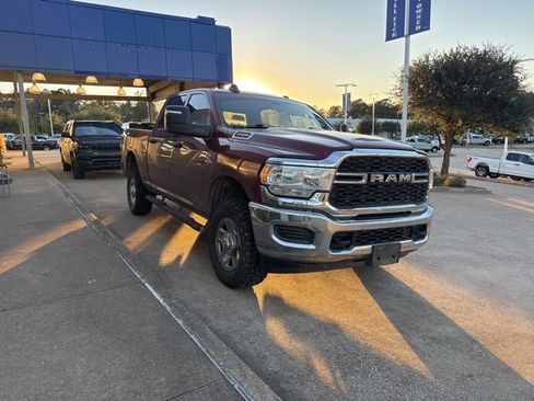 Used 2024 RAM 2500 Tradesman w/ Chrome Appearance Group image 2