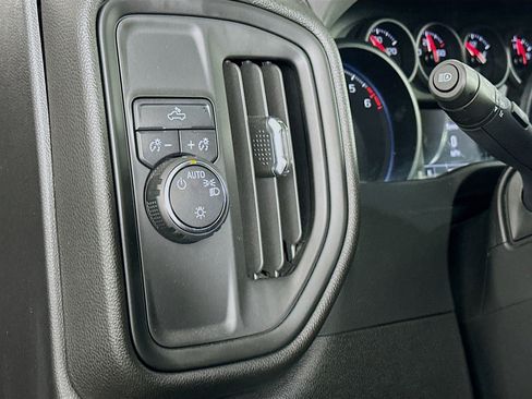 Used 2023 Chevrolet Silverado 1500 Custom image 16