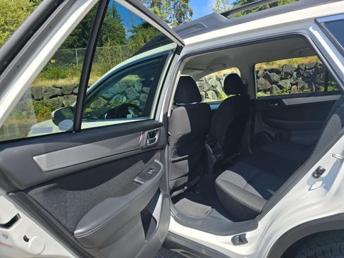 Used 2019 Subaru Outback 2.5i Premium w/ Protection Package #1 AWD/4WD image 23