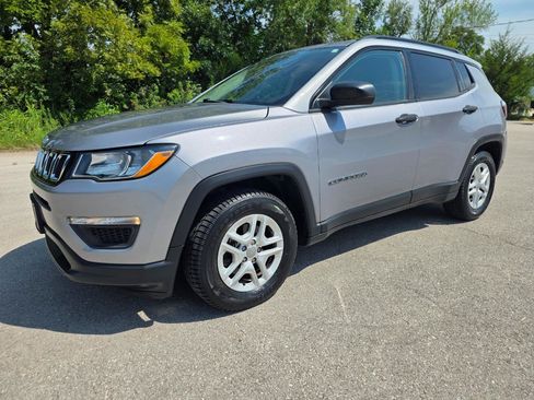Used 2018 Jeep Compass Sport FWD image 1