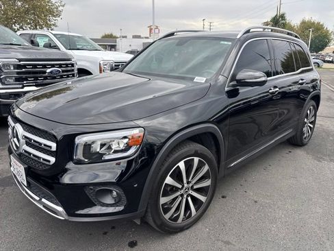 Used 2020 Mercedes-Benz GLB 250 image 2