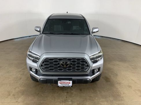 Used 2020 Toyota Tacoma TRD Off-Road w/ Technology Package AWD/4WD image 4