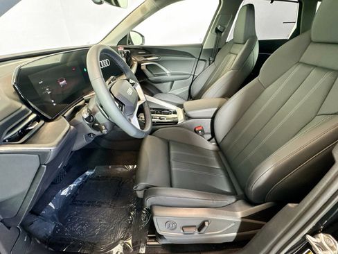 New 2025 Audi Q5 Premium Plus image 17