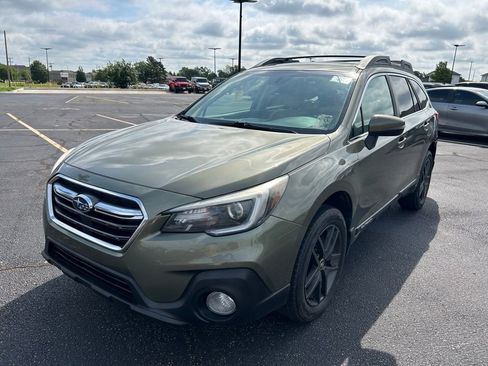 Used 2019 Subaru Outback 3.6R Limited w/ Popular Package #2 AWD/4WD image 7