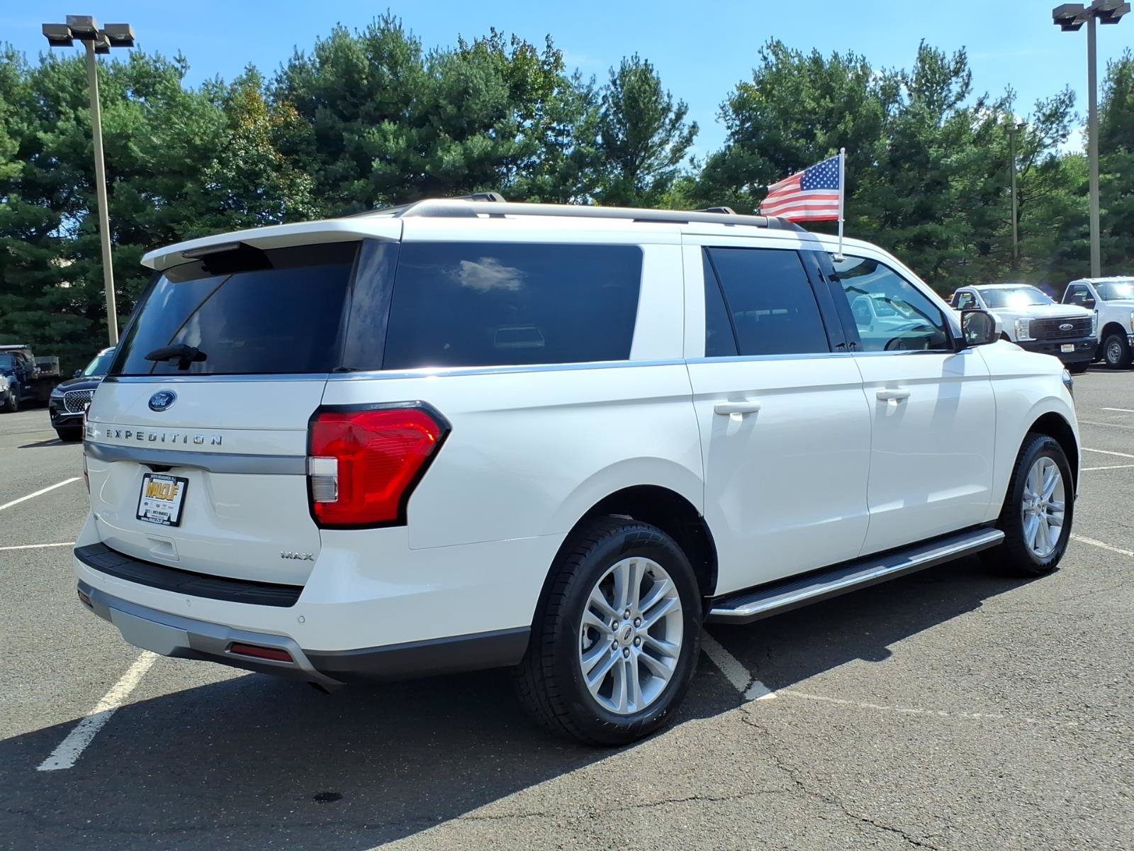 Used 2022 Ford Expedition Max XLT AWD/4WD image 6