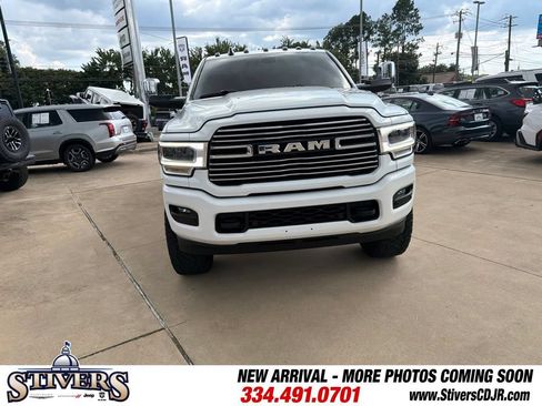 Used 2022 RAM 3500 Laramie AWD/4WD image 3