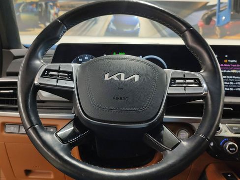 Used 2023 Kia Telluride SX Prestige X-Pro AWD/4WD image 18