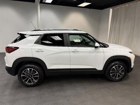 New 2026 Chevrolet TrailBlazer LT AWD/4WD image 5