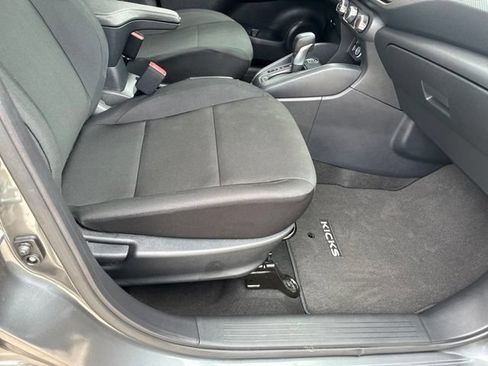 Used 2025 Nissan Kicks Play S FWD image 11
