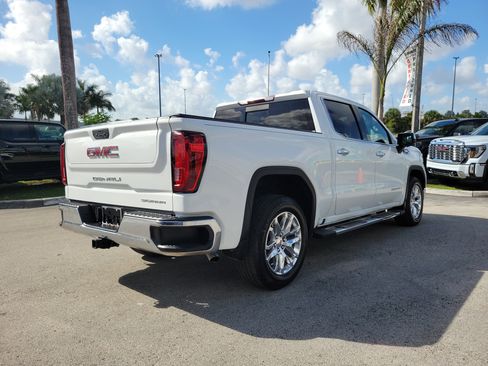 Used 2021 GMC Sierra 1500 SLT w/ SLT Premium Package image 5