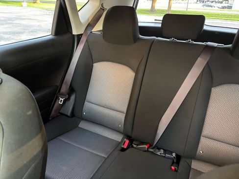 Used 2025 Kia Soul LX w/ LX Technology Package FWD image 34