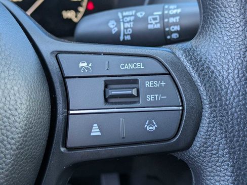 Certified 2025 Honda HR-V LX image 22