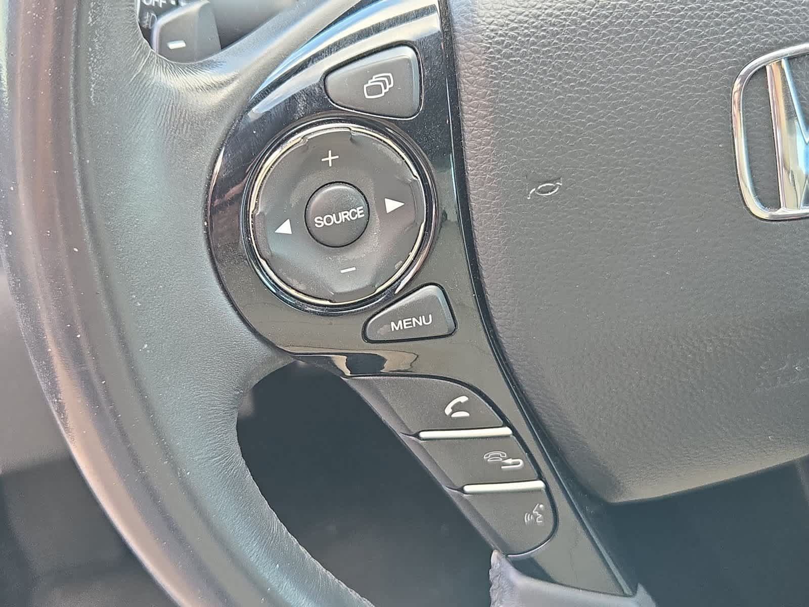 Used 2016 Honda Accord Touring image 24