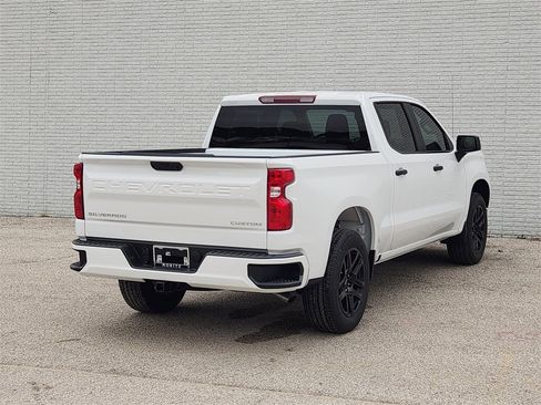 New 2026 Chevrolet Silverado 1500 Custom image 4