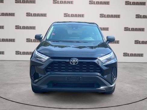 Used 2025 Toyota RAV4 LE AWD/4WD image 3